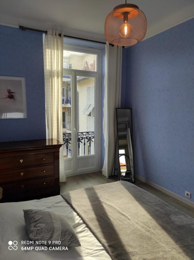 Pretty And Quiet Top Floor 2 Bedroom Flat In The Port Area Of Ницца Экстерьер фото